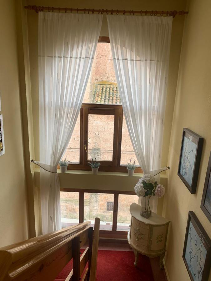 Hostal Docar Лерма Екстер'єр фото