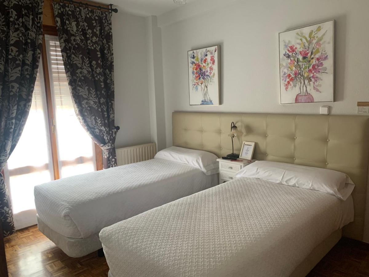 Hostal Docar Лерма Екстер'єр фото